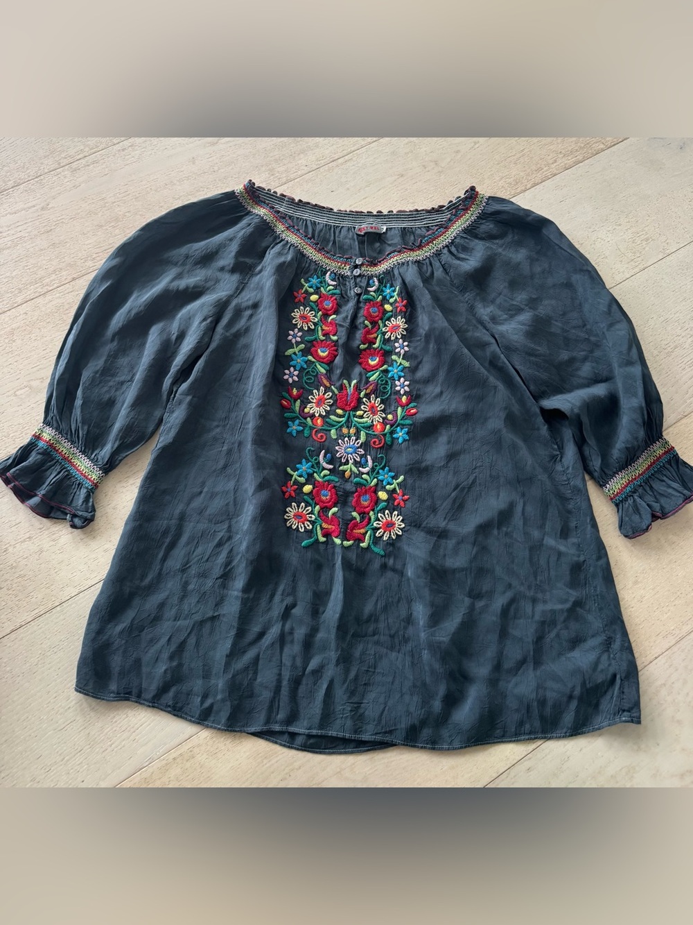 Johnny Was Embroidered  Top M
